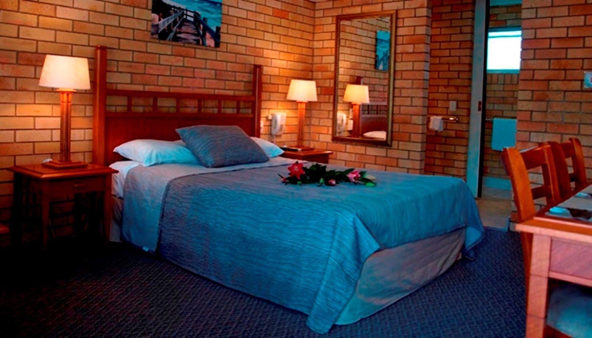 Pacific Paradise Airport Motel Eksteriør billede